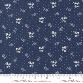 Amelias Blue af Betsy Chutchian