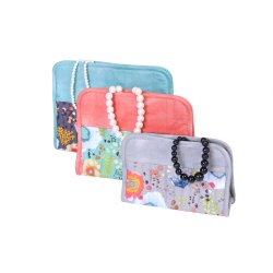 Cosmetic Clutches, Engelsk