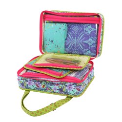 Divide &amp; Conquer, Engelsk