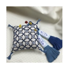 Hydrangea Pincushion Hitomezashi (One Stitch) Kit